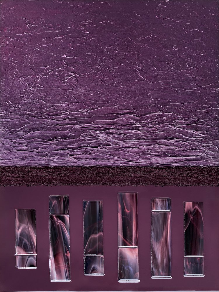 Texturált lila hengerek alkotó: Alyson Storms