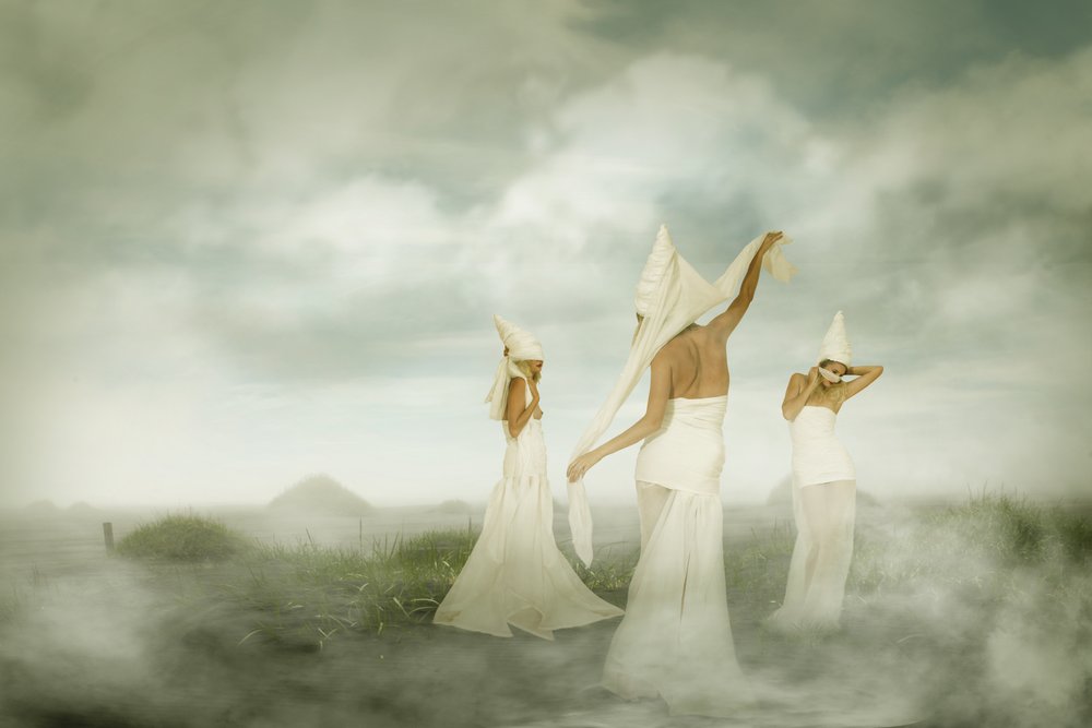 Ethereal Mist – Női kollekció alkotó: Christine von Diepenbroek