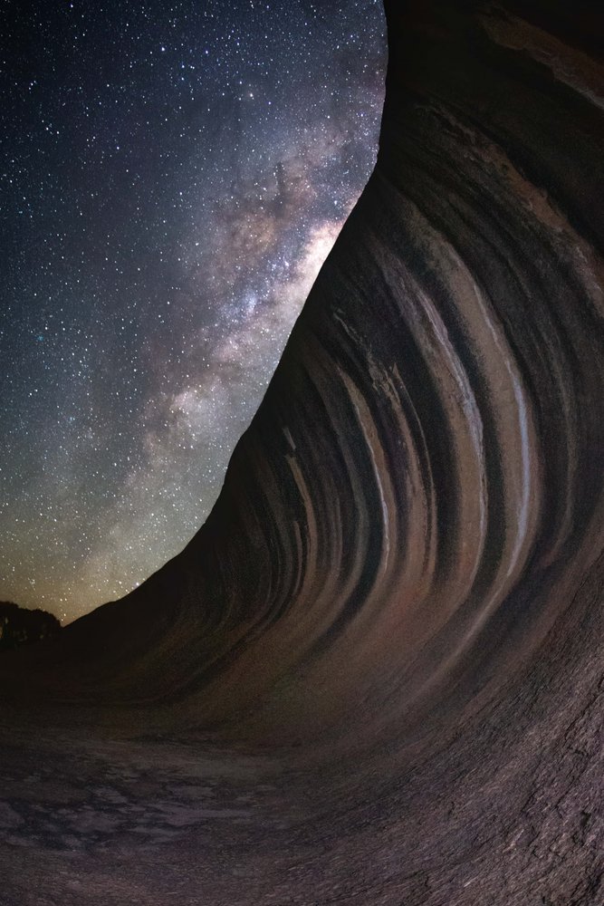 A Tejút a Wave Rock felett alkotó: Christoph Schaarschmidt