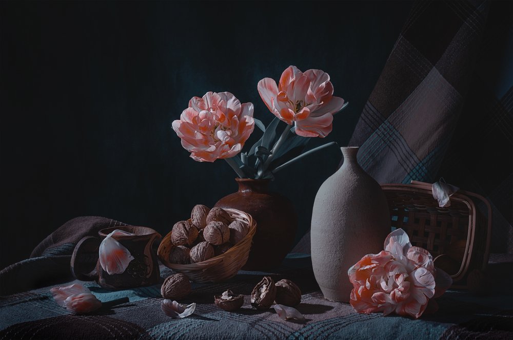 Moody csendélet: tulipánok alkotó: Lydia Jacobs