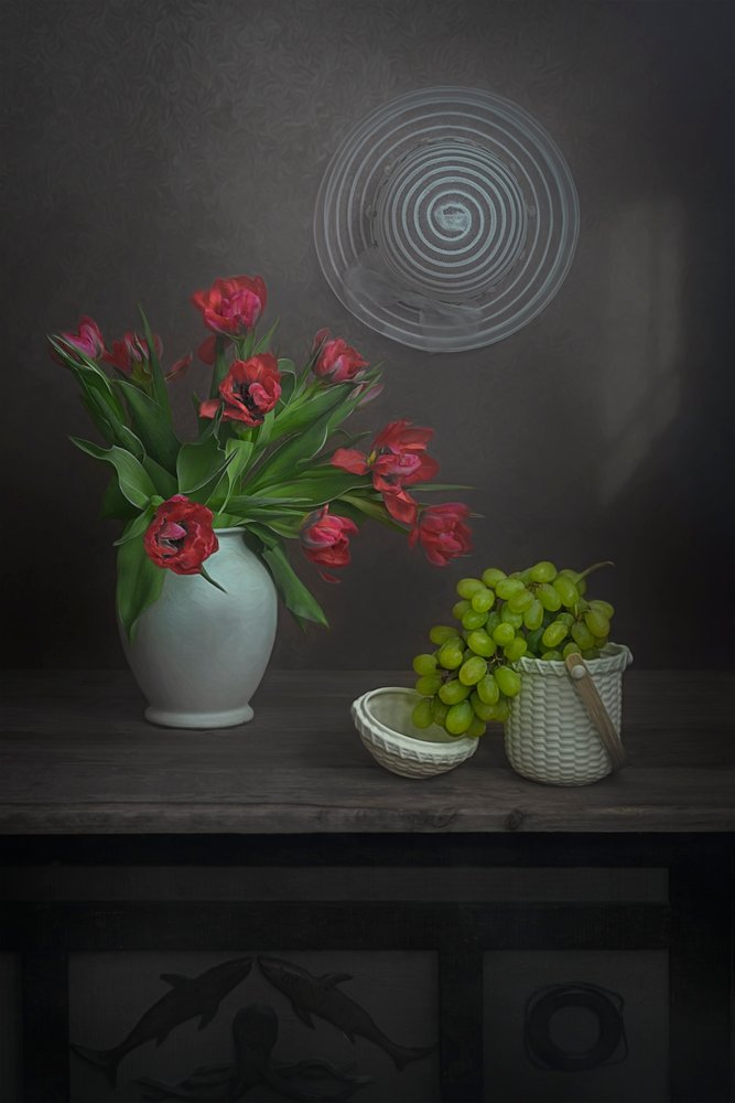 Piros tulipánok, zöld szőlő alkotó: Lydia Jacobs