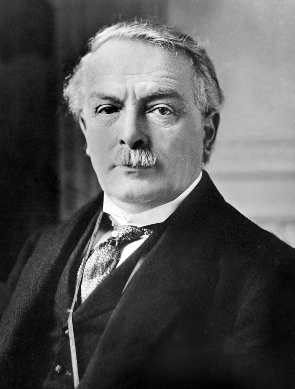 David Lloyd George (1863-1945) 1. gróf, angol politikus, pénzügyminiszter, hadügyminiszter a nagy háború alatt alkotó: Unknown