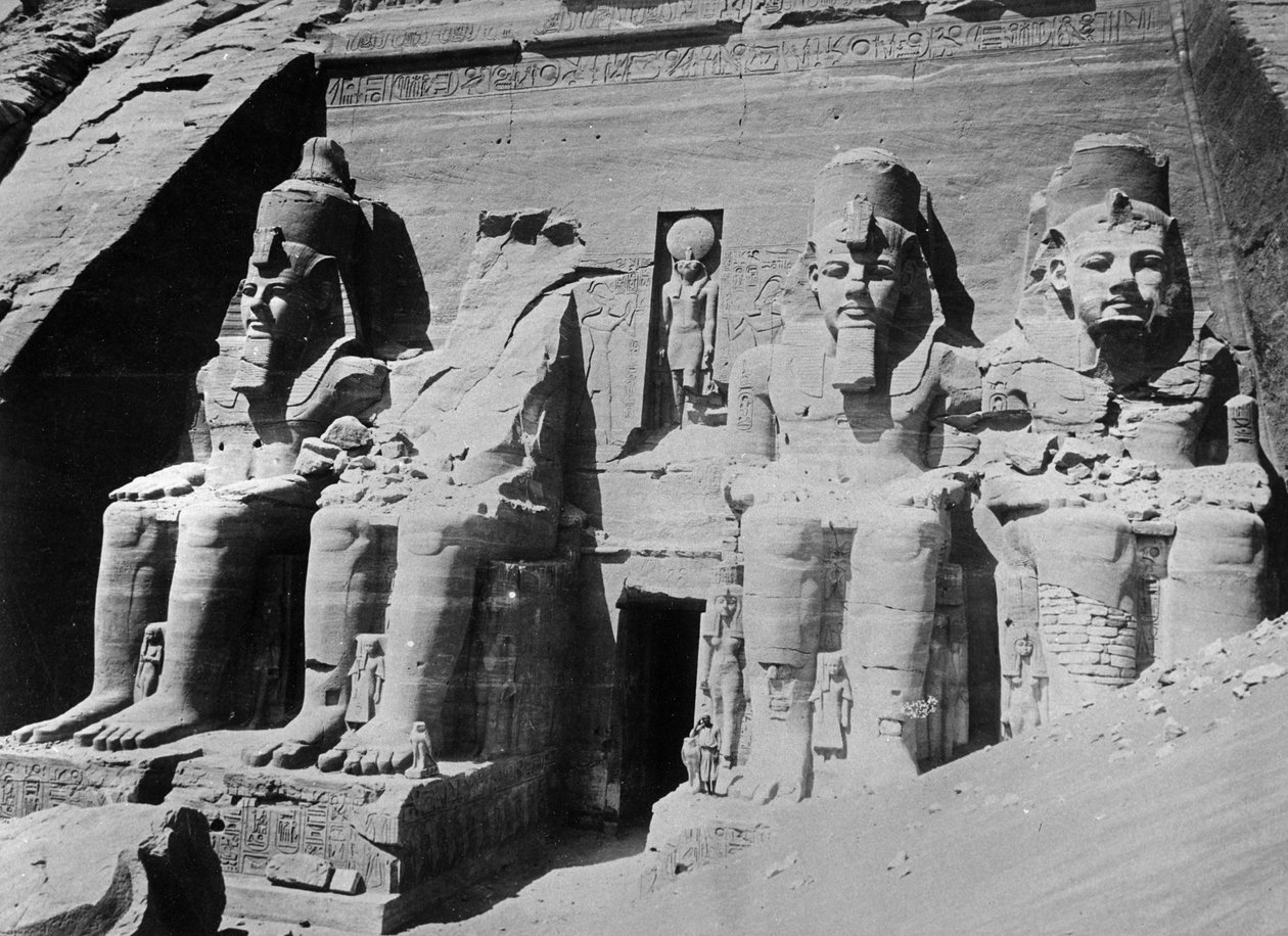 II. Ramszesz temploma, 1904-2005 körül alkotó: English Photographer