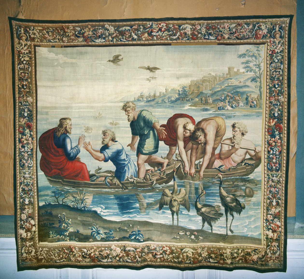 Az Apostolok Cselekedeteit ábrázoló kárpit, A csodálatos halfogás, amelyet a Beauvais-műhelyben szőttek Philippe Behagle (1641-1705), 1695-1698 (gyapjú kárpit) alkotó: Raffaello Sanzio Raphael