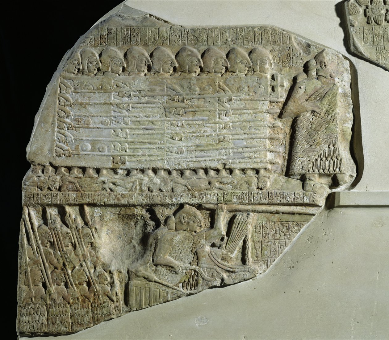 A keselyűk sztéléjét Eannatum, Lagash állam hercege szentelte fel Umma városa felett aratott győzelmének ünneplésére, Telloh (ókori Girsu) korai dinasztikus időszakából, Kr.e. 2450 körül (mészkő) alkotó: Sumerian