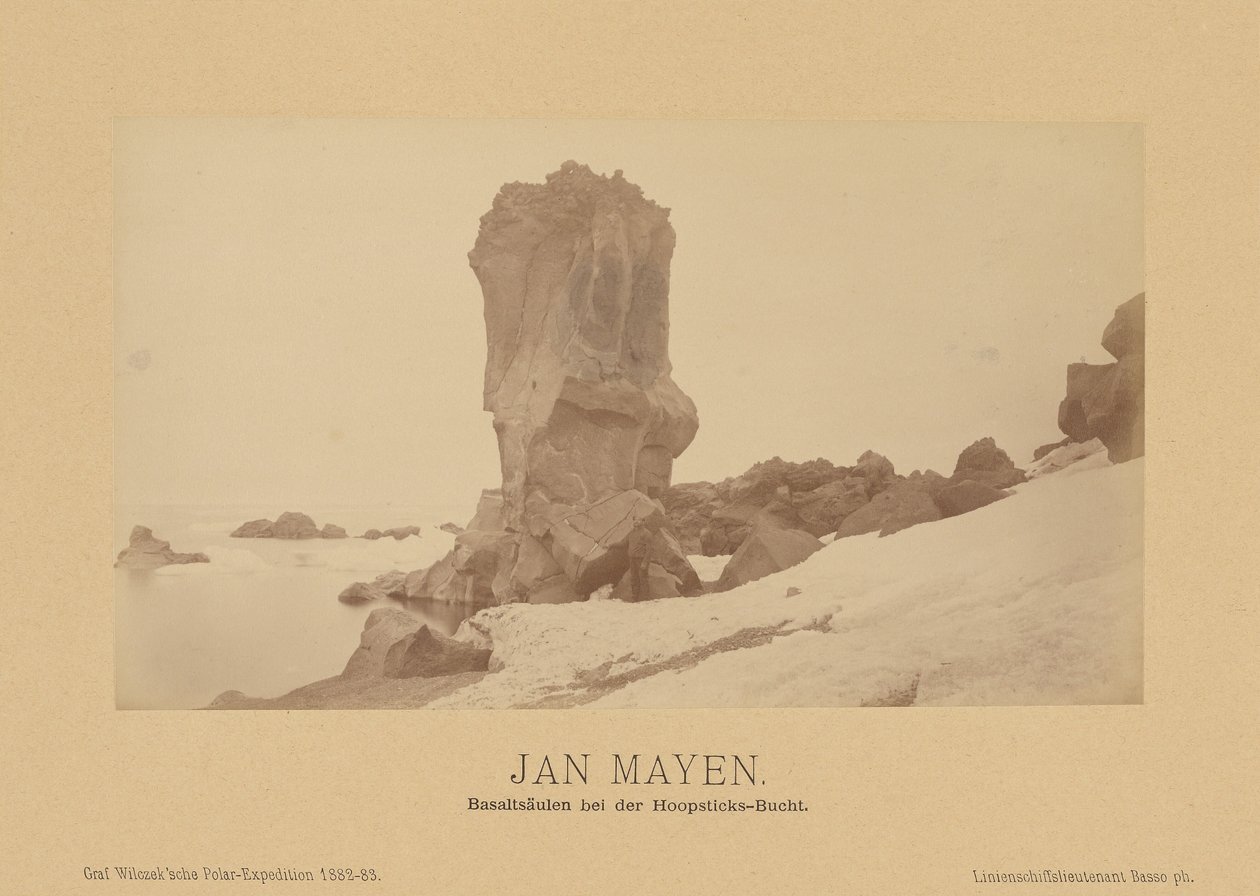 Jan Mayen, bazaltoszlopok a Hoopsticks-öbölben alkotó: (Linienschiffs Lieutenant) Richard Basso