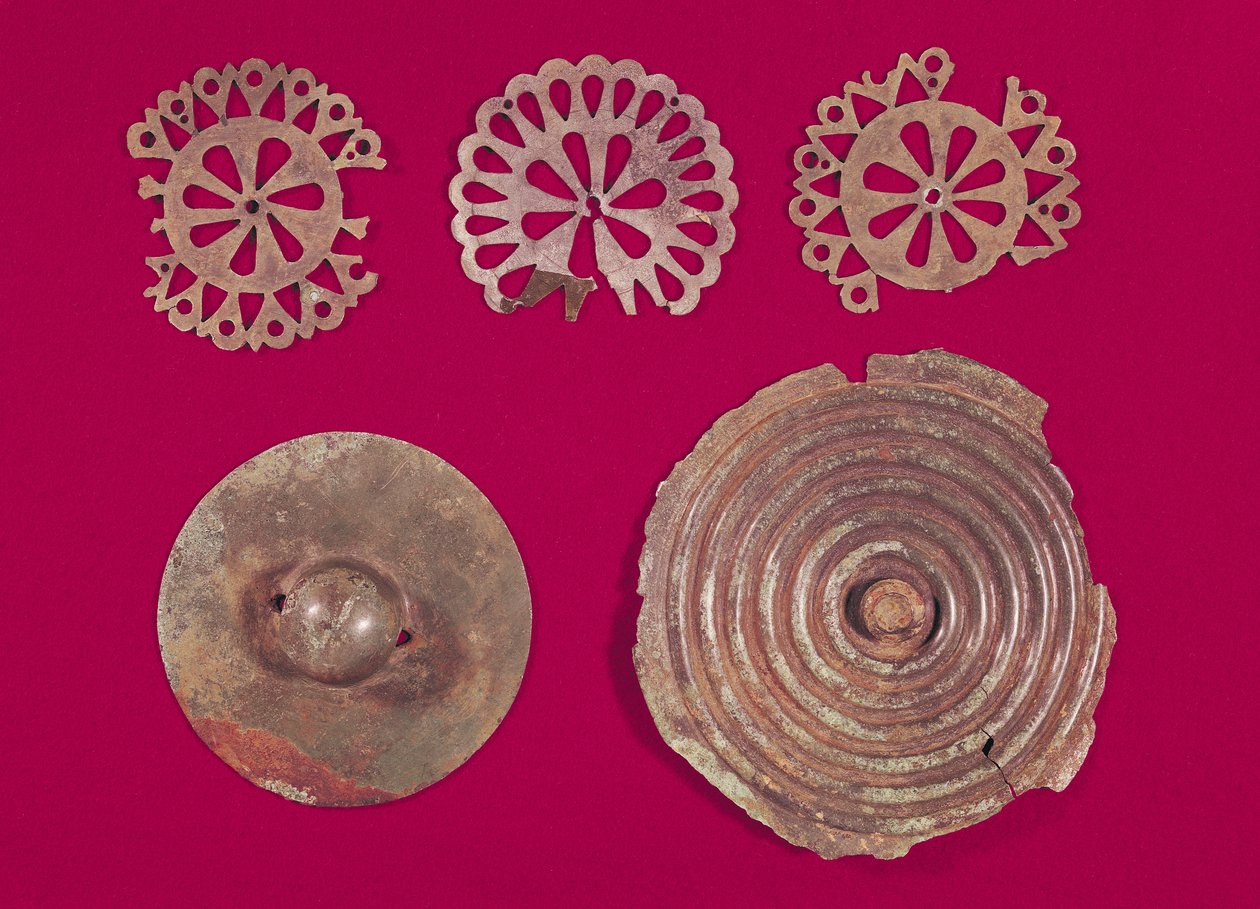 Szerelvények egy szekérből, Vix hercegnőjének sírjából (bronz) alkotó: (after) Celtic School