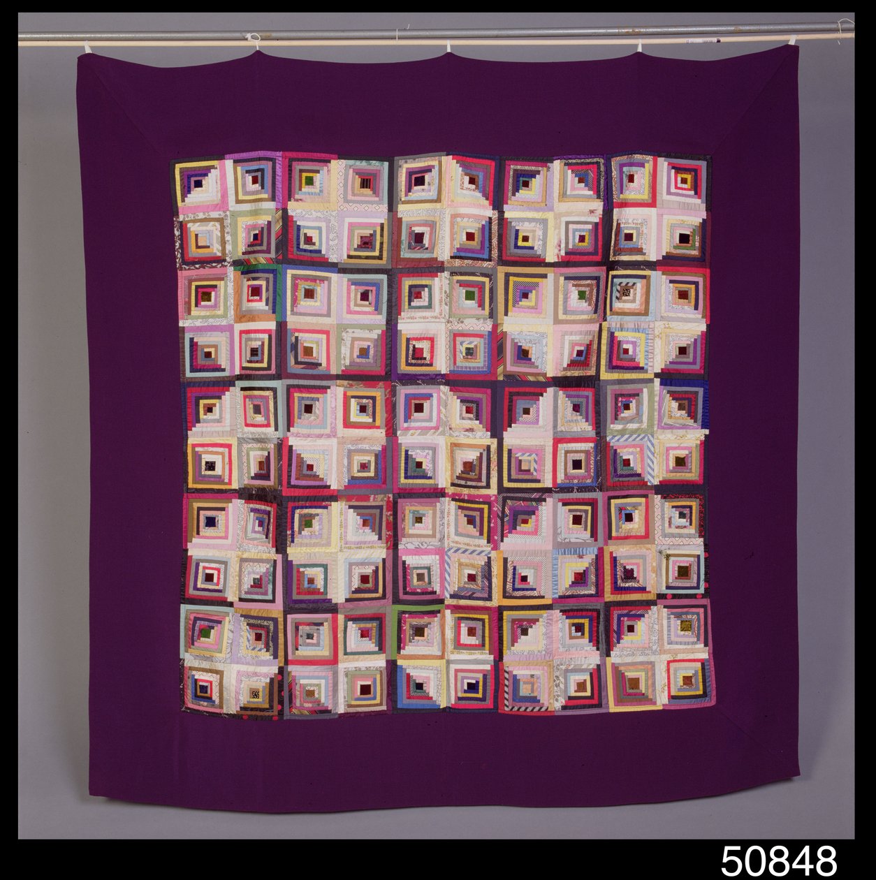 Faházburkolat, valószínűleg asztalra vagy kanapéra, 1875-1900 (textil) alkotó: Unknown