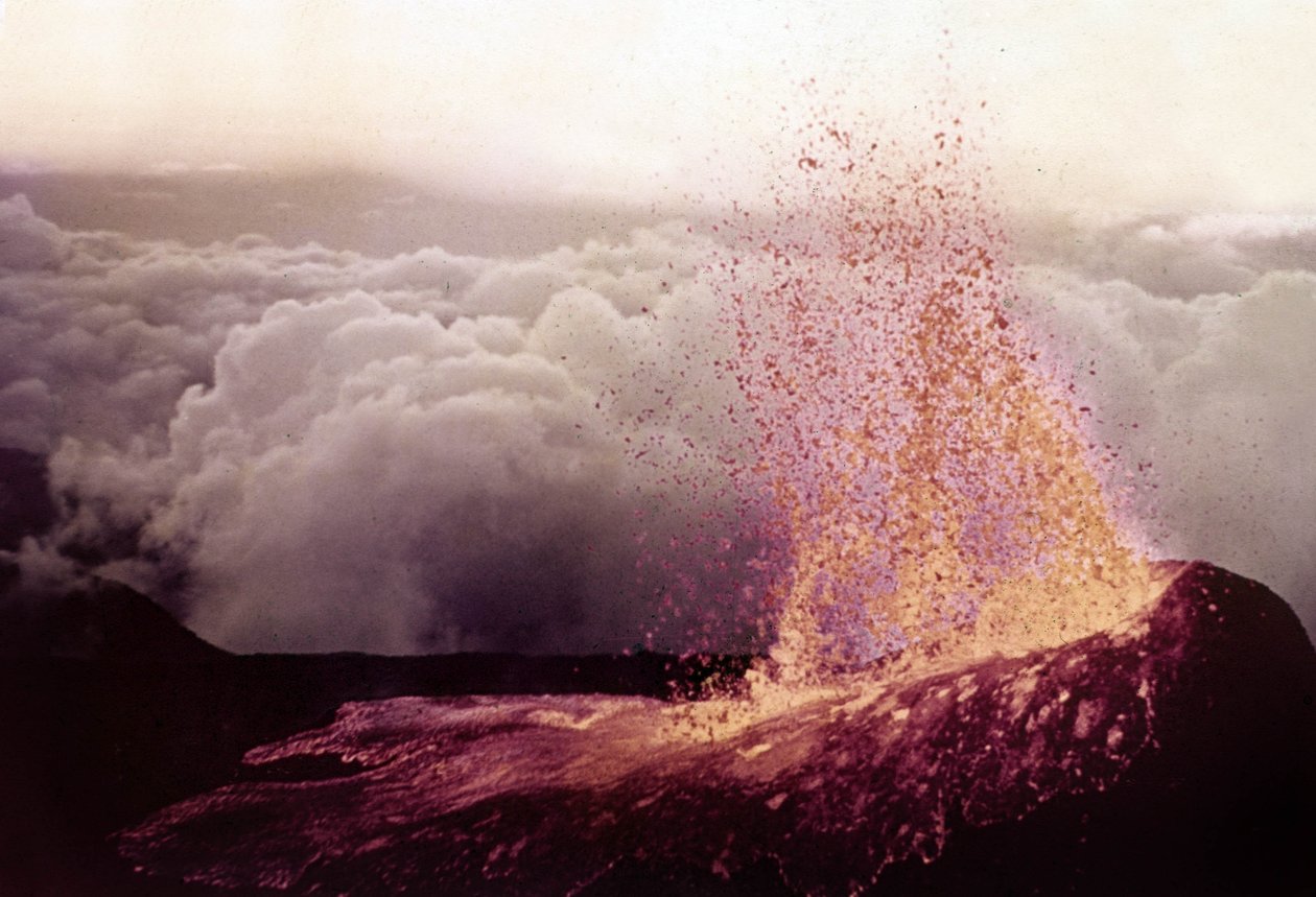 Vulkánkitörés, Piton de la Fournaise alkotó: Unknown