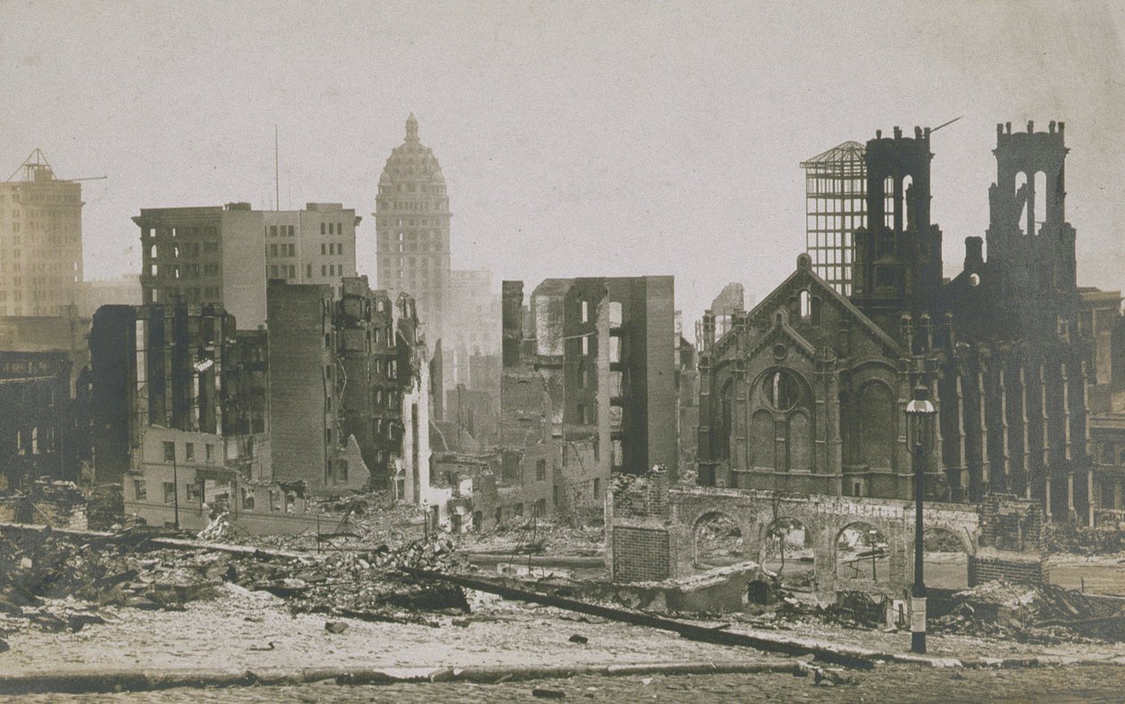 Romos épületek a San Francisco-i földrengés és tűzvész után, 1906 alkotó: American Photographer