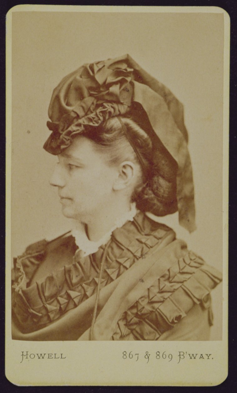 Victoria Woodhull (1838-1927) portréja, 1875 körül alkotó: American Photographer