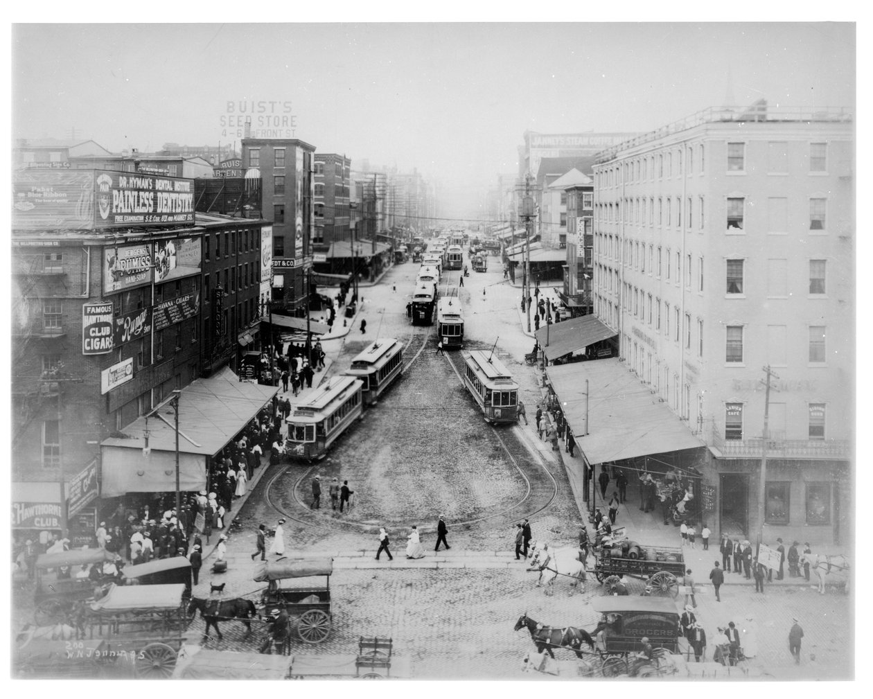 Trolley Turn-A-Round on Market Street, Philadelphia, 1910 körül alkotó: American Photographer