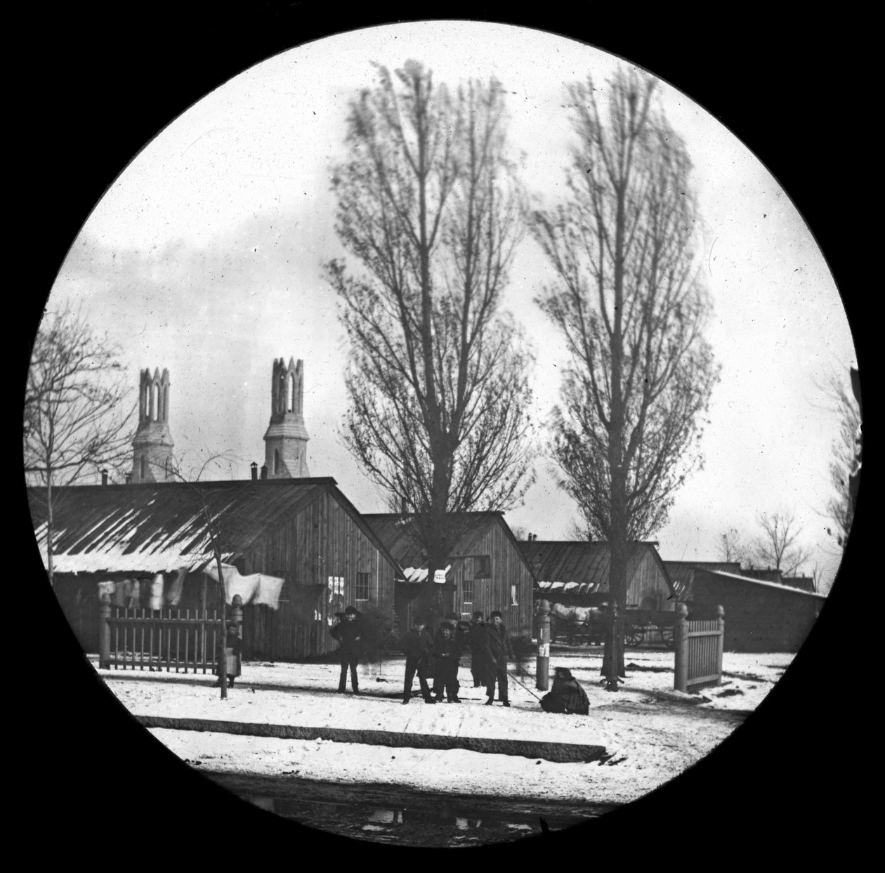 Washington Park laktanya a nagy chicagói tűzvész után, 1871 körül (üveglámpás csúszda) alkotó: American Photographer