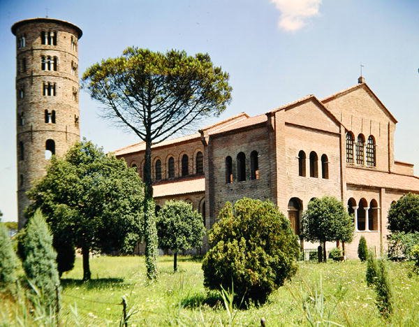 A templom és a harangtorony látképe alkotó: Byzantine School
