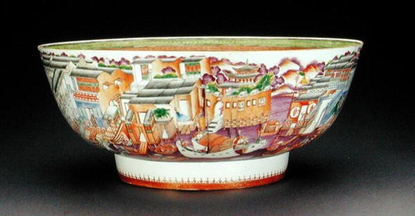Mandarinpalettával díszített tál, a hongok jelenetével Kantonban, Qianlong-korszak, 1770 körül (porcelán) (lásd: 205911) alkotó: Chinese School