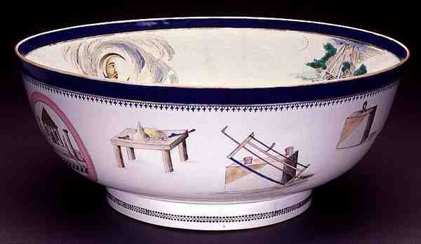 Famille Rose Export szabadkőműves tál, Qianlong időszak, 1736-95 (porcelán) (lásd még: 133044 és 133045) alkotó: Chinese School