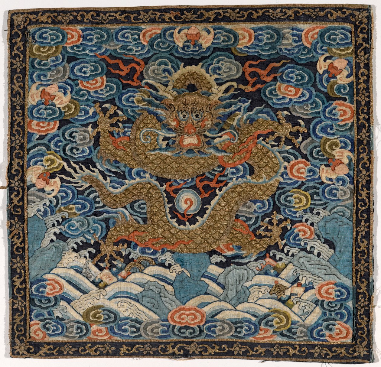 Mandarin Square (selyem és fém szálak) alkotó: Chinese School