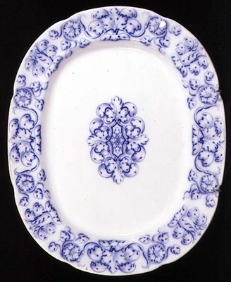 Albertoli mintás staffordshire-i tányér, 1860 körüli (kerámia) alkotó: English School