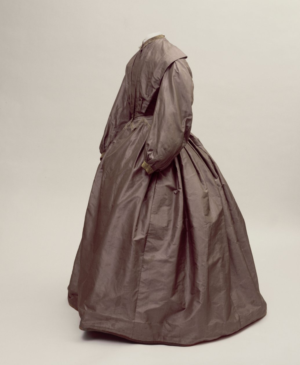 Charlotte Brontes menő ruha (textil) alkotó: English School