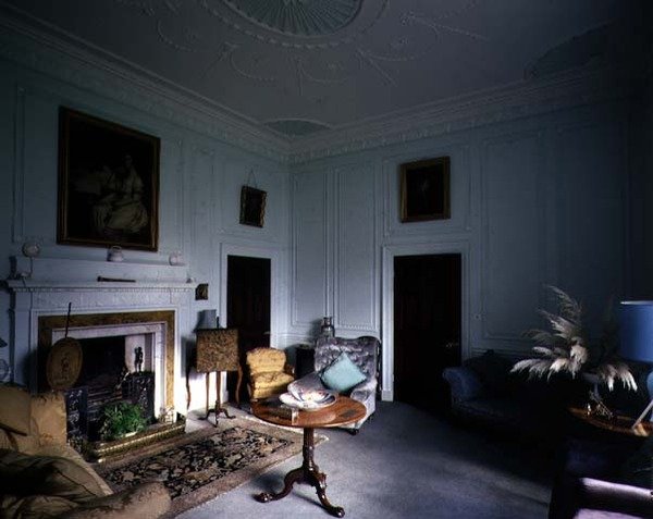 Szalon neoklasszikus hangszerfrízzel, Belle Isle, Windermere, Cumbria alkotó: English School