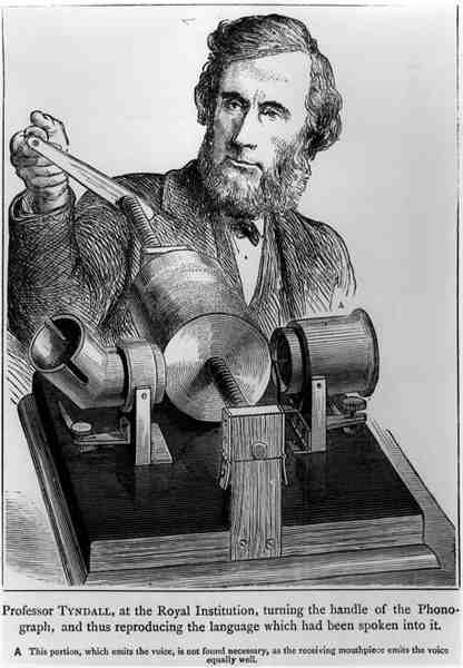 John Tyndall professzor (1820-93) a Királyi Intézetben, a fonográf fogantyújának elfordítása alkotó: English School