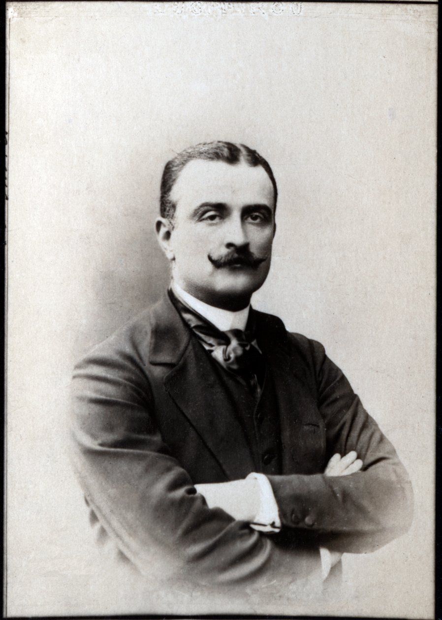 Antoine-Amédée-Marie-Vincent Manca-Amat de Vallombrosa, de Mores márki (1858-1896) portréja alkotó: French Photographer