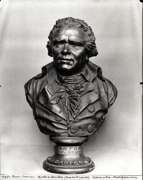 Georges Danton (1759-94) mellszobra (terakotta festett) alkotó: French School