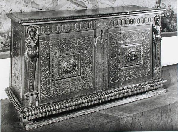 Láda, 1550-1600 (diófa) alkotó: French School