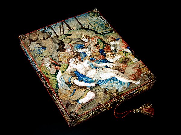 Hímzett koporsó, amelyen látható a Deposition from the Cross (gyapjú és selyem) (lásd még: 417036) alkotó: French School