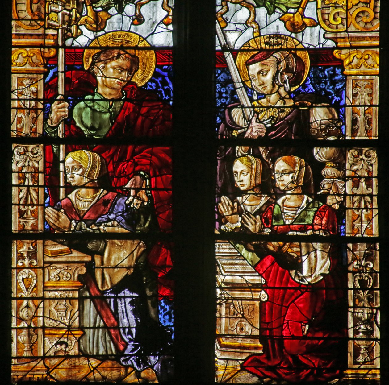 Philippe de Serrière-t ábrázoló ablak Szent Fülöpjel, két térdelő nővel és esetleg St Yolande-dal alkotó: French School