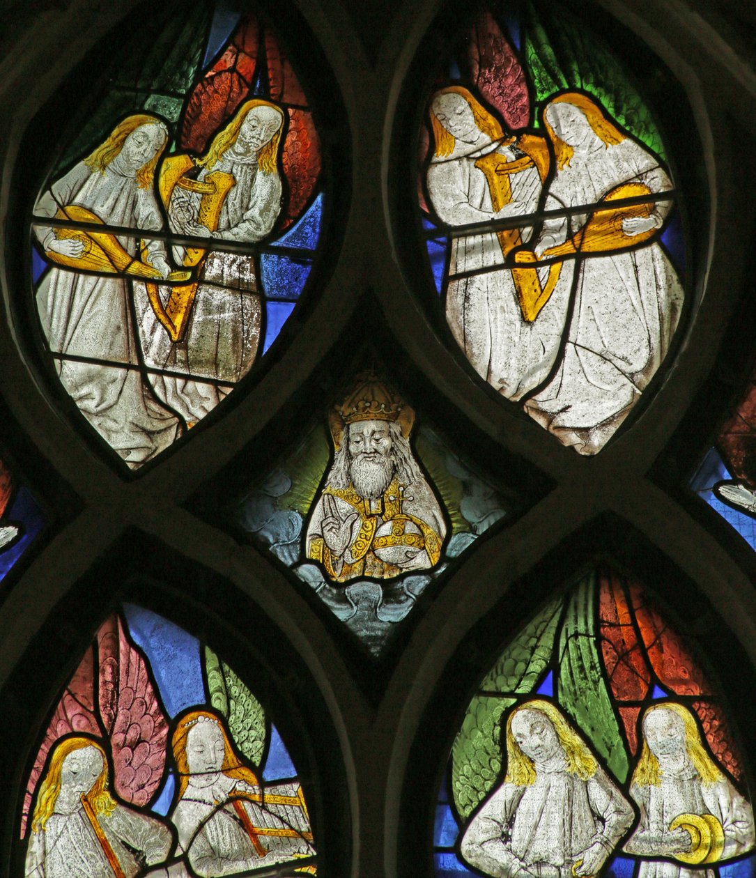 Zenélő angyalokat ábrázoló ablak, 1500-1 körül alkotó: French School
