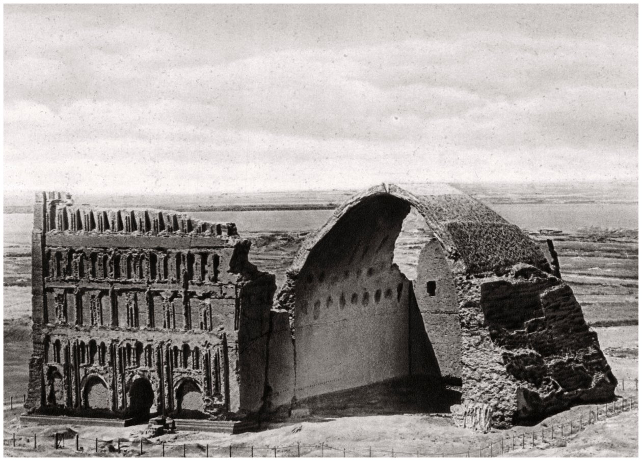 A Taq-i Kisra a levegőből, Ctesiphon, Irak, 1925 alkotó: A. Kerim