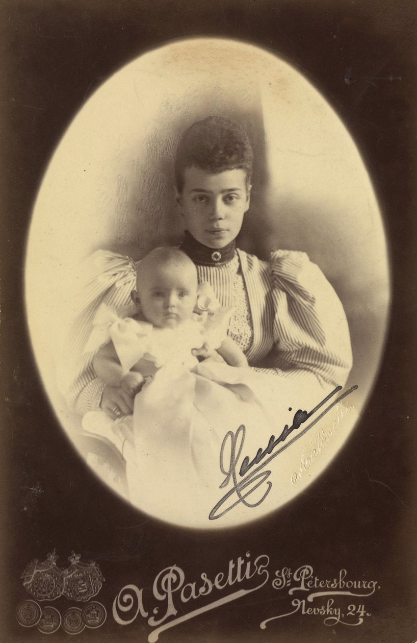 Xenia Alexandrovna de Russie et sa fille, la princesse Irina Alexandrovna - Grand Duchess Xenia Alexandrovna of Russia (1875-1960) with Daughter Irina Alexandrovna (1895-1970), by Photo studio A. Pasetti . Albumin Photo   1313543   hu       hungarian Succe alkotó: A. Pasetti Photo Studio