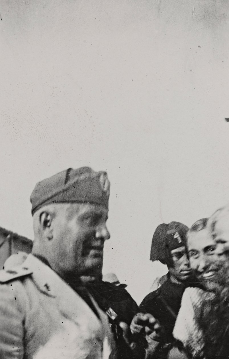 "Duce" album: Benito Mussolini hivatalos szicíliai látogatása során (f/w fotó) alkotó: A. Scarlata