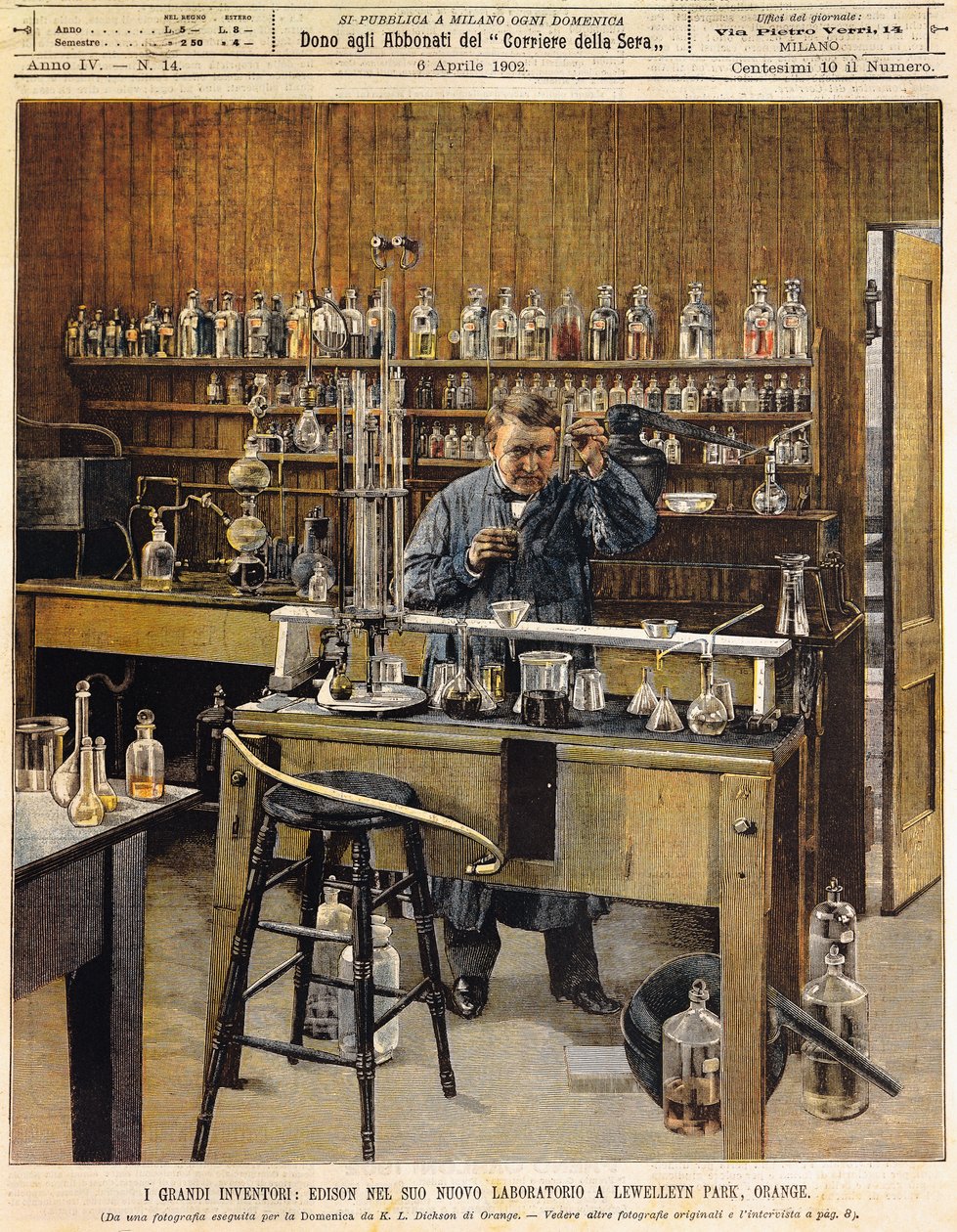 Thomas Ava Edison (1847-1931) amerikai feltaláló új laboratóriumában a Lewellein Parkban, Illusztráció: Achille Beltrame (1871-1945), La Domenica del Corriere alkotó: Achille Beltrame