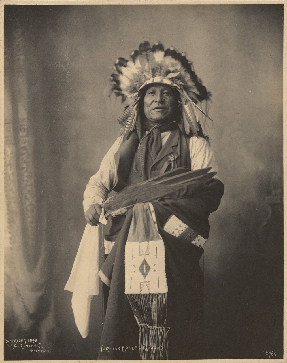 Turning Eagle, Sioux alkotó: Adolph F. Muhr