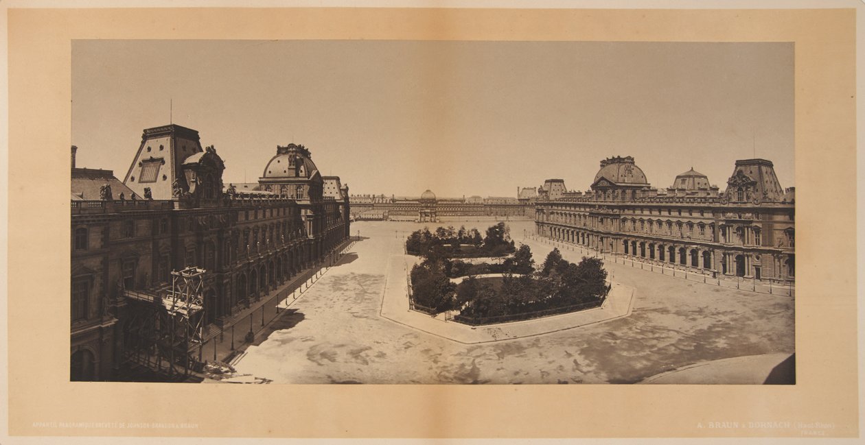 Panorámakép a Louvre Cour du Carrousel udvaráról alkotó: Adolphe Braun
