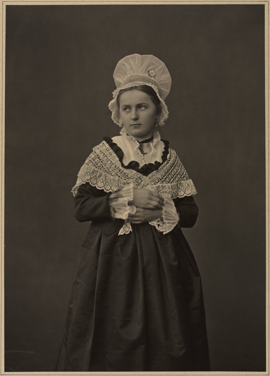 Nő Lorraine ruhában alkotó: Adolphe Braun