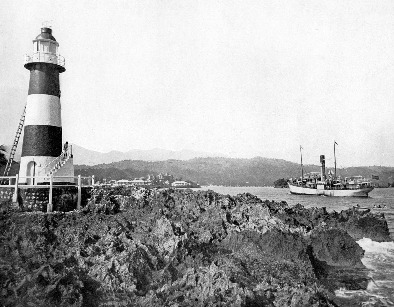 Port Antonio, Jamaica bejárata, 1905. alkotó: Adolphe Duperly and Son