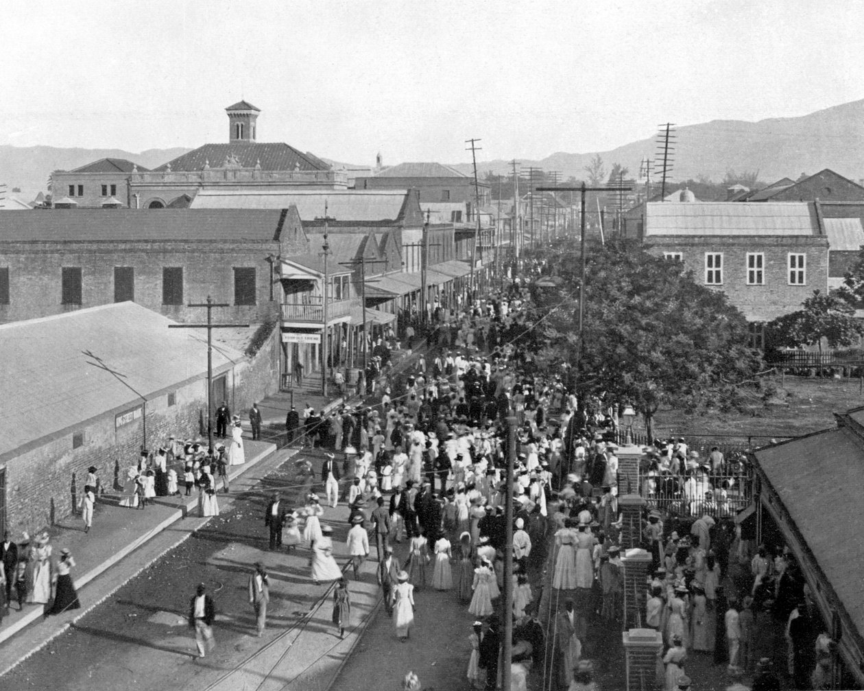 King Street észak felé néz, Kingston, Jamaica, 1905. év. alkotó: Adolphe Duperly and Son