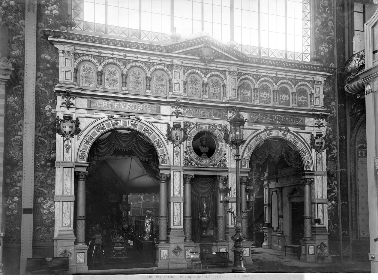 A Silversmith pavilon portikusa az egyetemes kiállításon, Párizs, 1889 (bw fotó) alkotó: Adolphe Giraudon