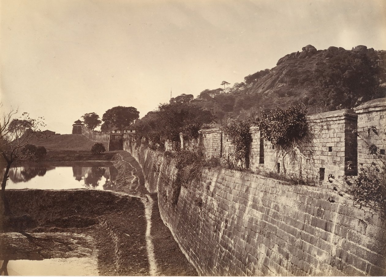 A városfal egy része, Foochow, kb. 1869. alkotó: Afong Lai