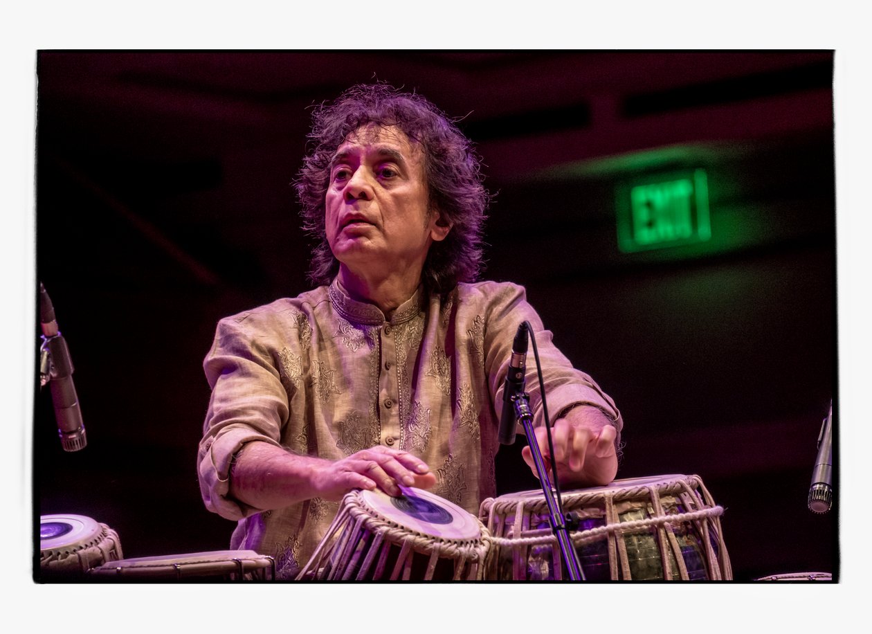 Zakir Hussain a Schermerhorn Symphony Centerben, Nashville, 2018 (fotó) alkotó: Alan Messer