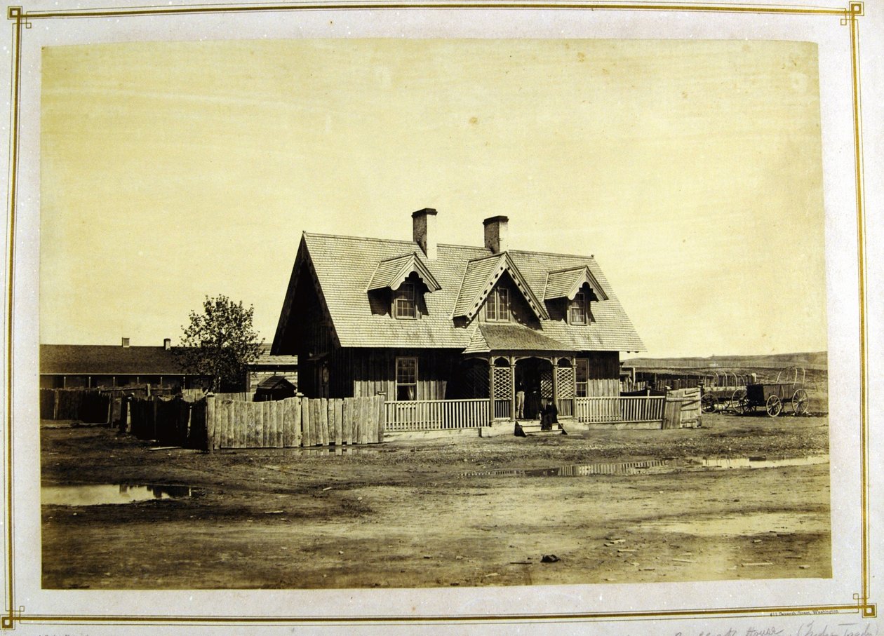 Bullock ezredes háza, indián kereskedő, Fort Laramie, 1868 (albumnyomat) alkotó: Alexander Gardner