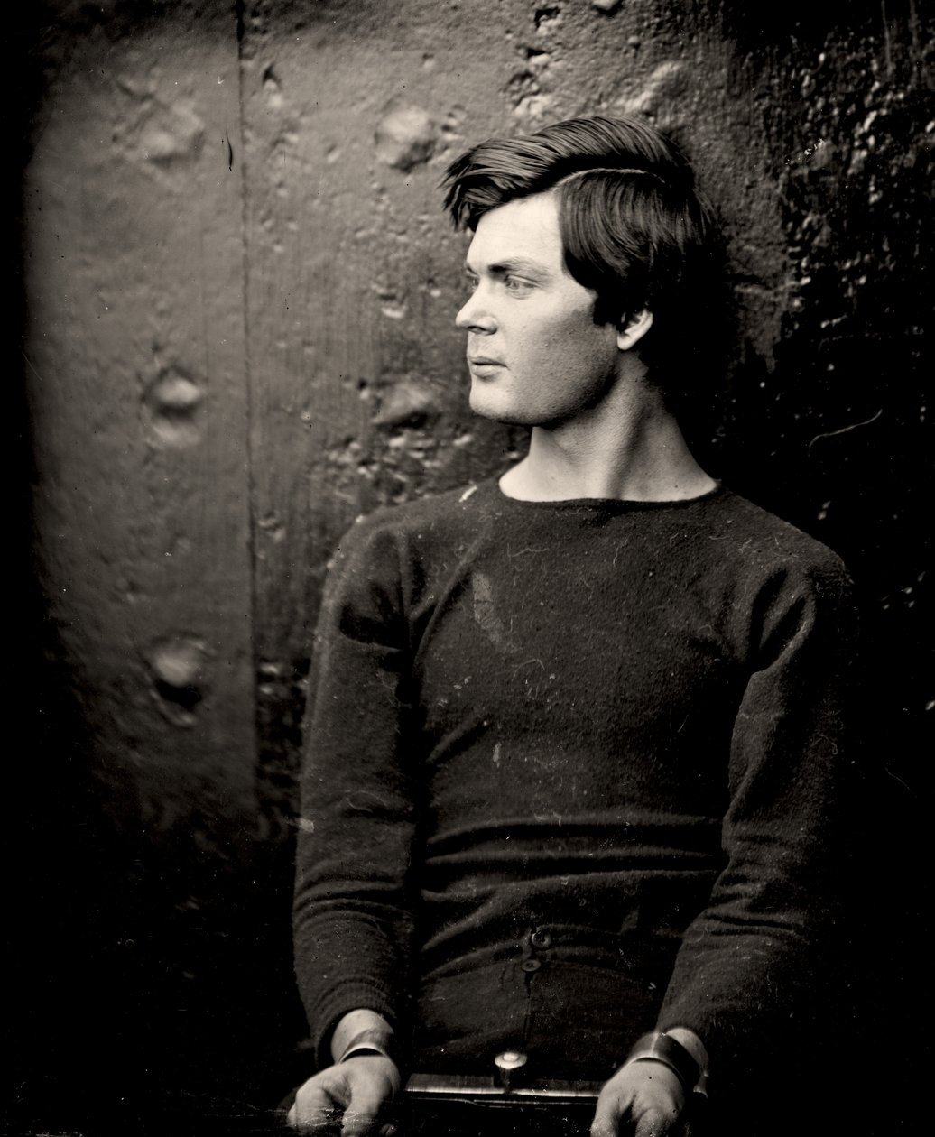 Lewis Powell csuklóvasalóban a USS Saugus fedélzetén, 1865 alkotó: Alexander Gardner