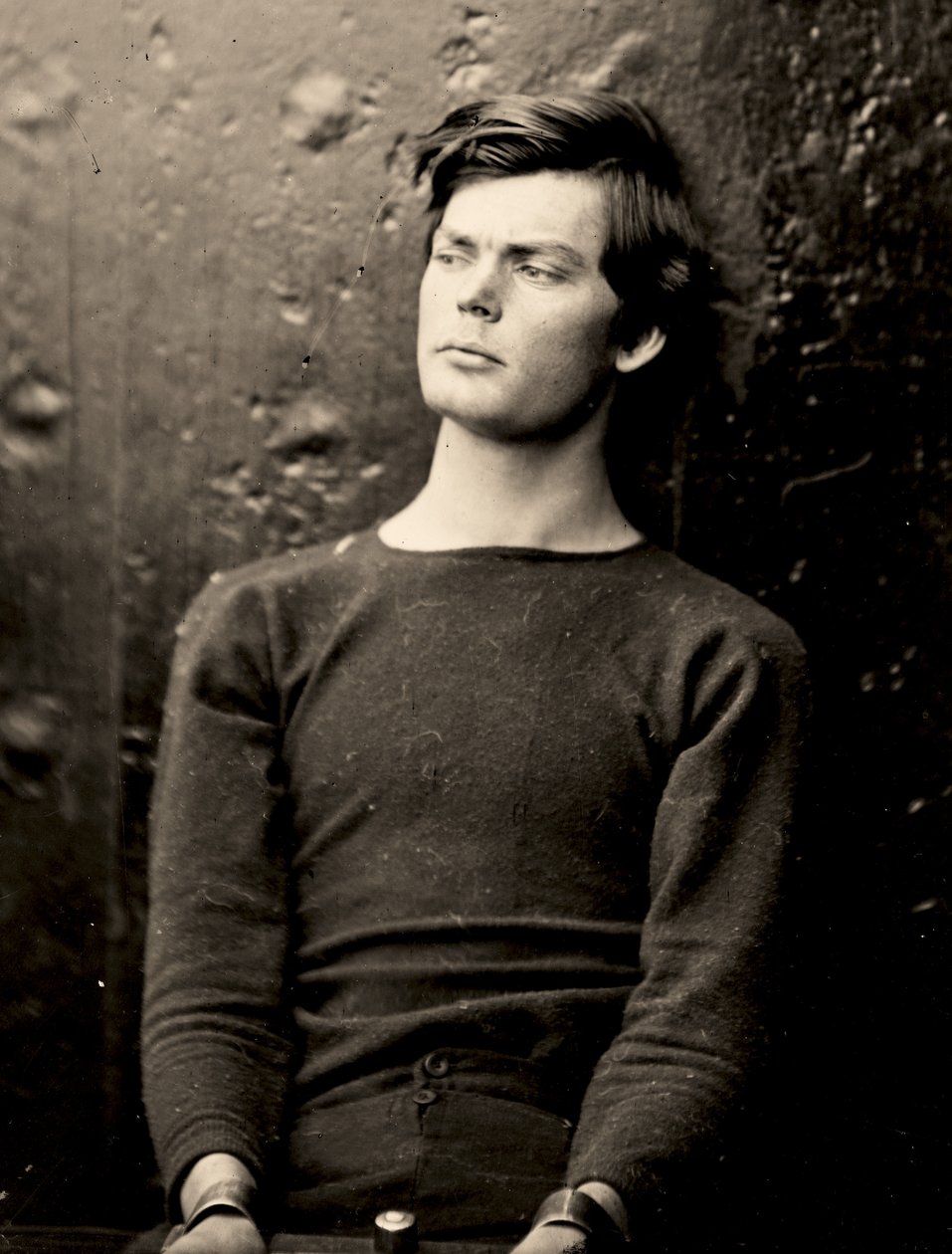 Lewis Powell csuklóvasalóban a USS Saugus fedélzetén, 1865 alkotó: Alexander Gardner