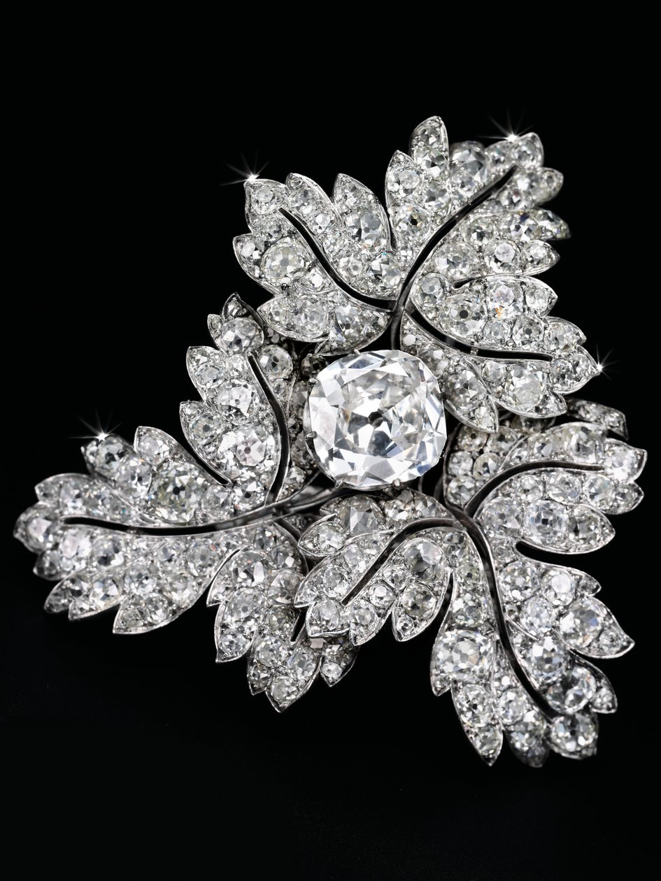 „Feuilles de Groseillier” bross, 1855 körül (gyémántok, ezüst és arany) alkotó: Alfred Bapst