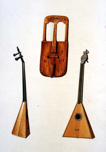 Egy walesi Crwth és egy orosz balalajka a „Musical Instruments”-ből (színes litho) alkotó: Alfred James Hipkins