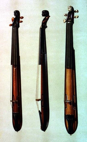 Antonio Stradivarius (kb. 1644-1737) Sordino 1717-ben, a Hangszerekből (színes litho) alkotó: Alfred James Hipkins