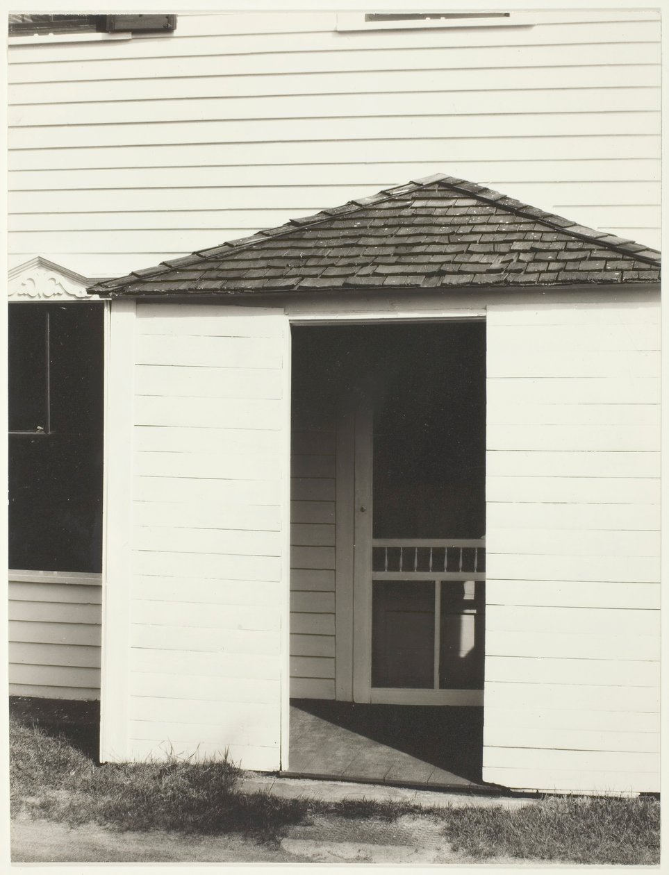 Ajtó a konyhába, Lake George, 1934. alkotó: Alfred Stieglitz